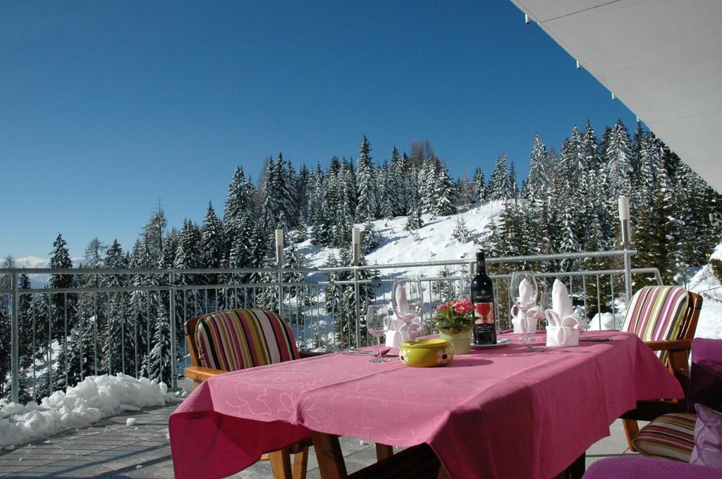 Sonnenhotel Zaubek Треффен Экстерьер фото