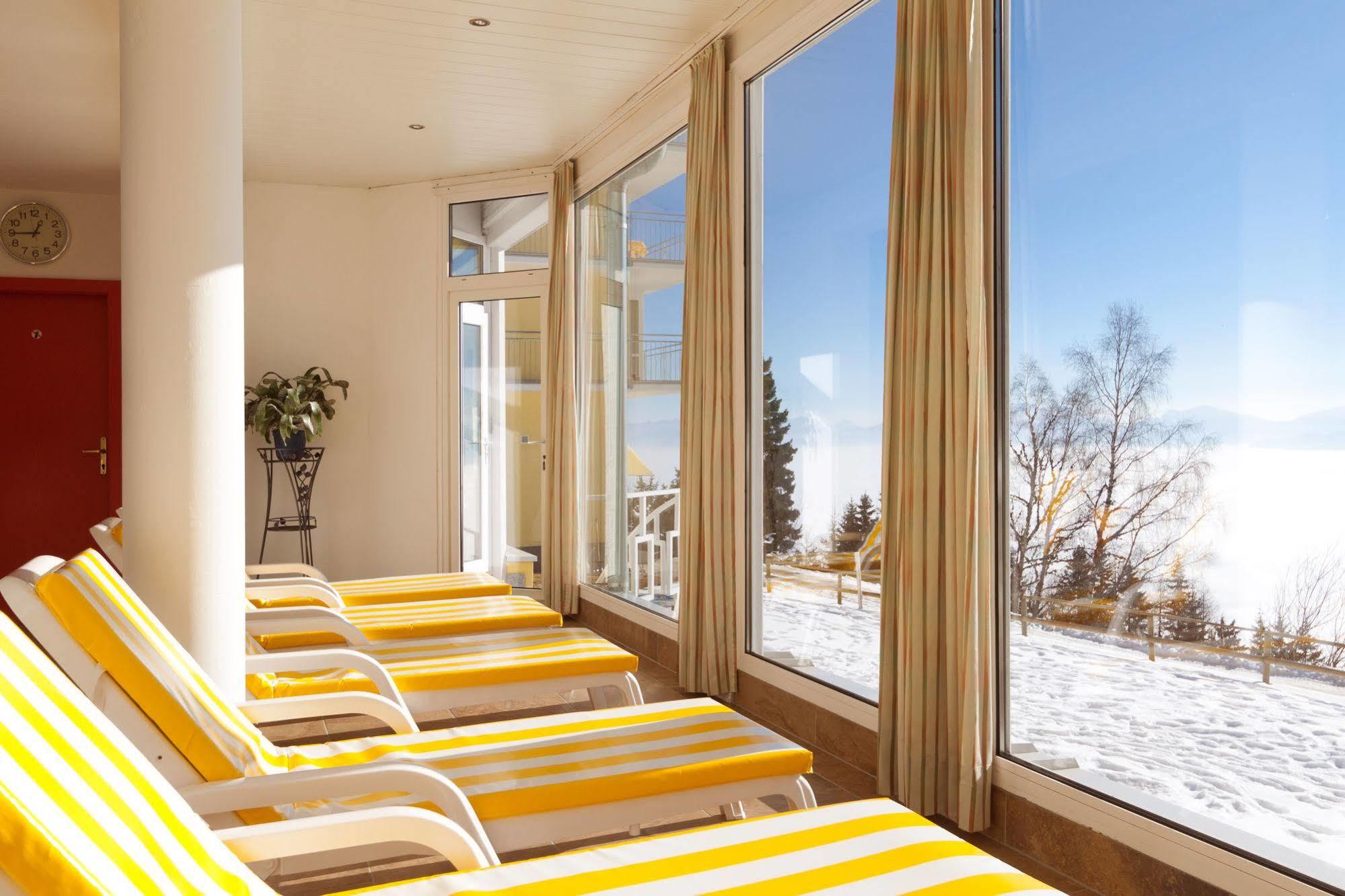Sonnenhotel Zaubek Треффен Экстерьер фото